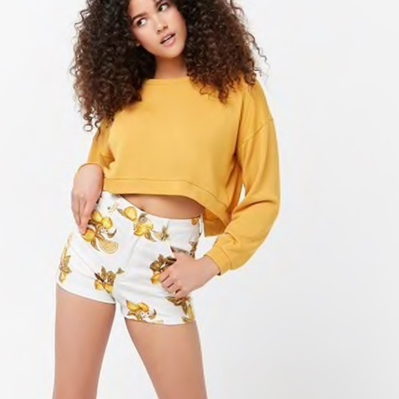 NWT White Denim High Waist Lemon Print Shorts New - Picture 3 of 6